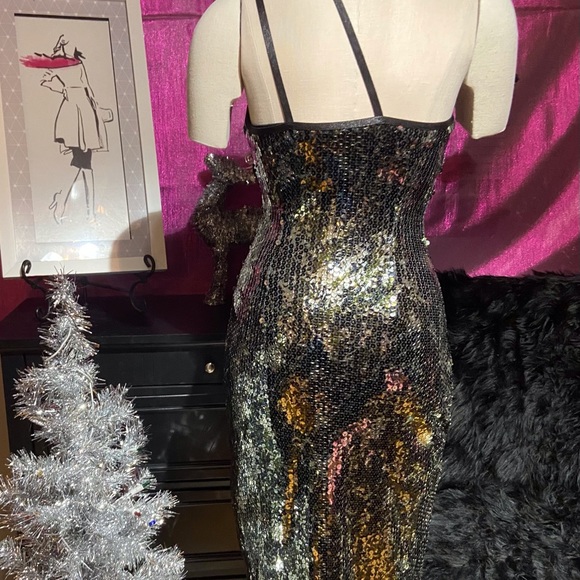 Gold tone sequins dress - Picture 2 of 2